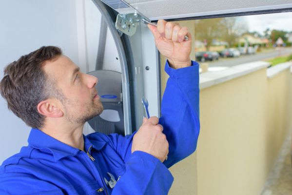 garage door repair DIY